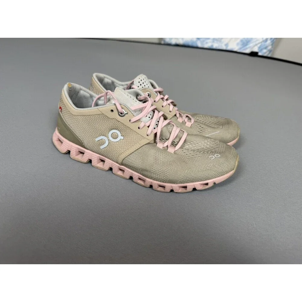 On Running Cloud Women’s Size 8 (EU 39) Tan Pink Athletic Swiss Engineering